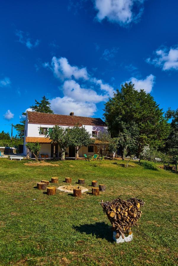 Epicos House, Your Home Away From Home. Nogueira  المظهر الخارجي الصورة